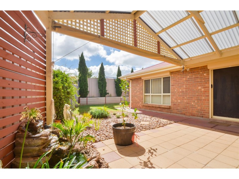 1 Overland Crescent, Sheidow Park SA 5158