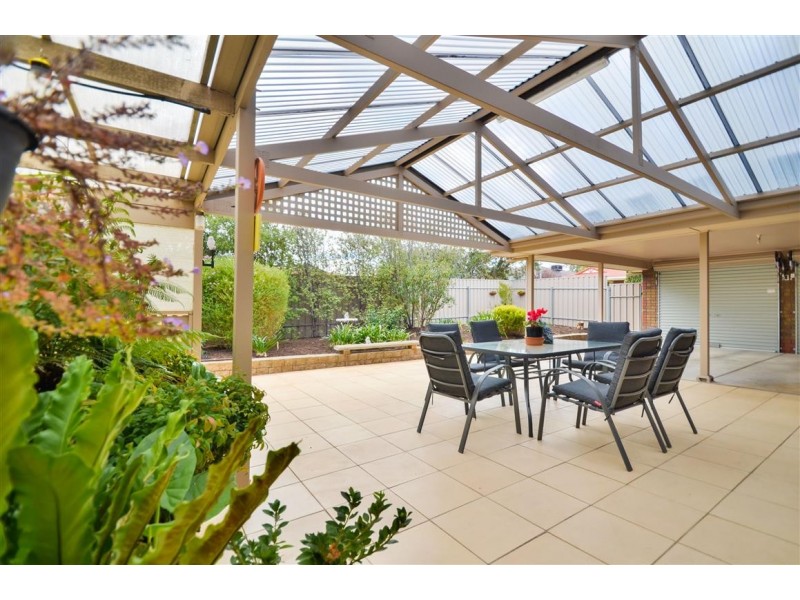 20 Talladira Way, Woodcroft SA 5162