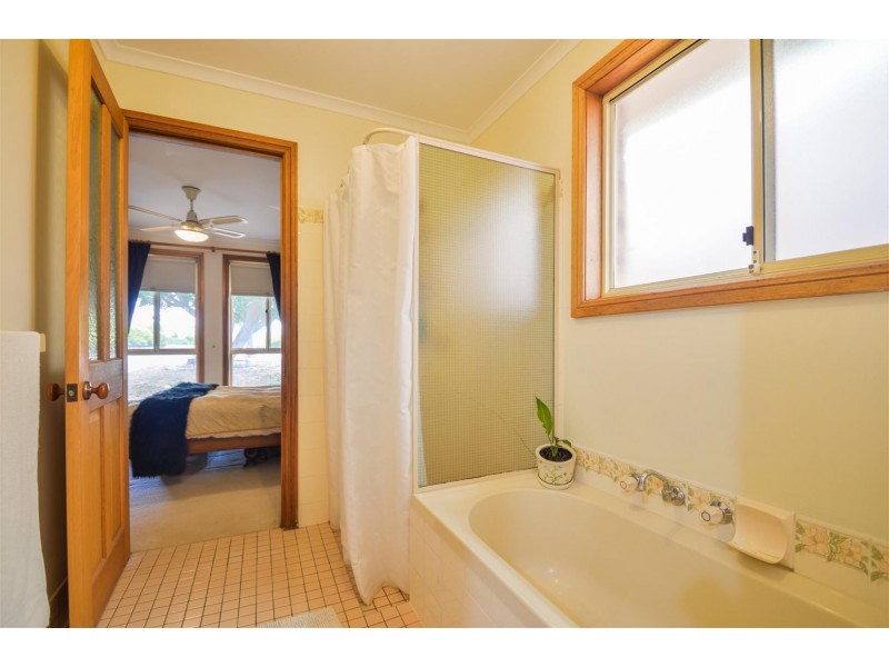 8 Sandy Glass Court, Sheidow Park SA 5158