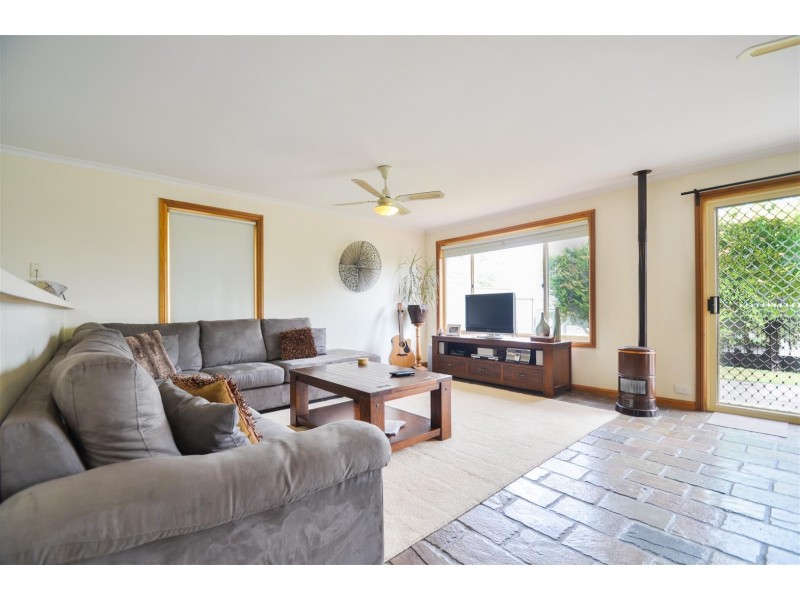 8 Sandy Glass Court, Sheidow Park SA 5158