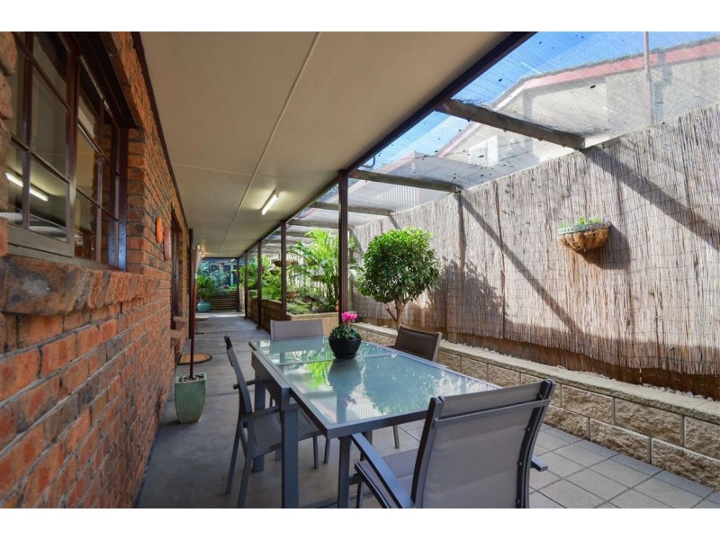 42 Gorelon Drive, Flagstaff Hill SA 5159