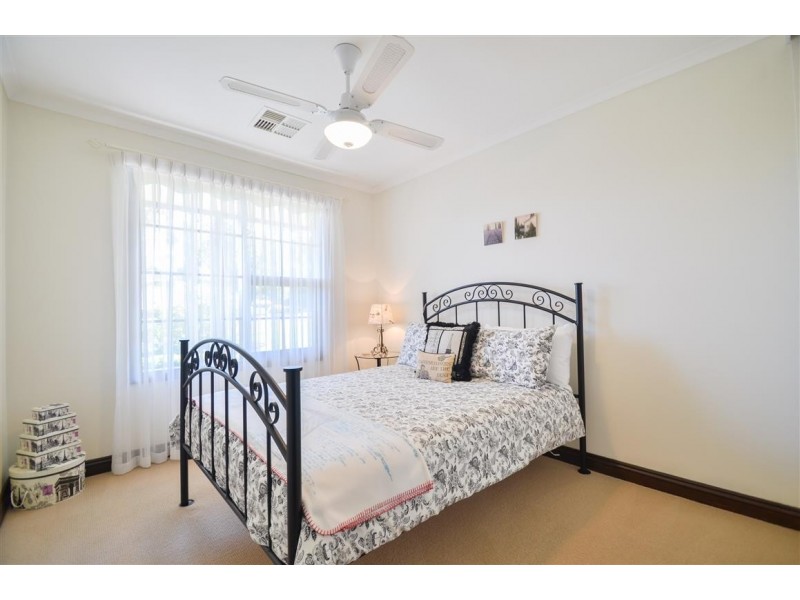42 Gorelon Drive, Flagstaff Hill SA 5159