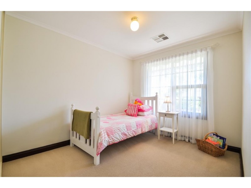 42 Gorelon Drive, Flagstaff Hill SA 5159