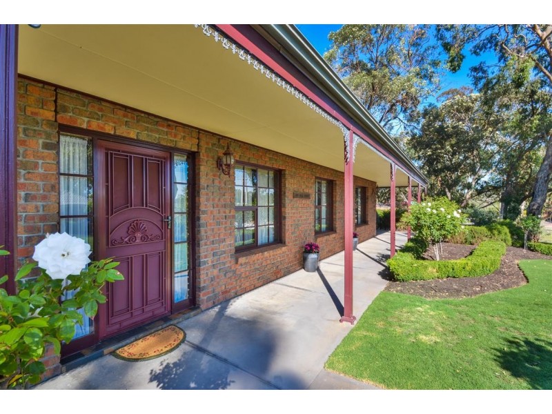 42 Gorelon Drive, Flagstaff Hill SA 5159