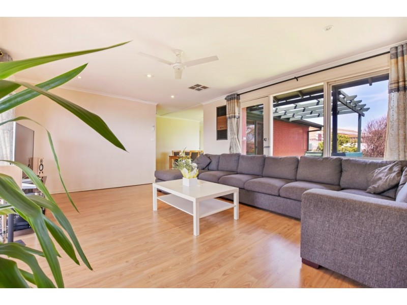 37 Manunda Way, Hallett Cove SA 5158