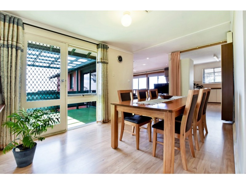 37 Manunda Way, Hallett Cove SA 5158