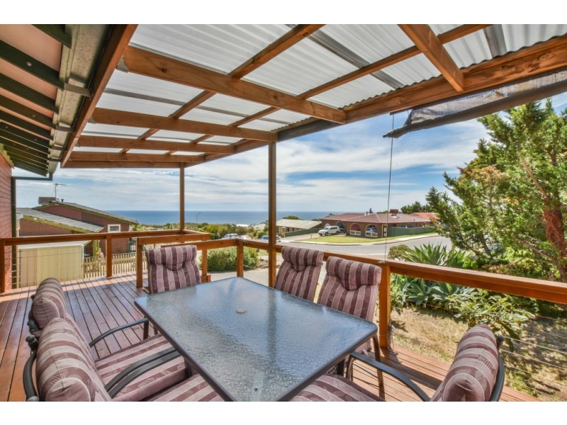 37 Manunda Way, Hallett Cove SA 5158