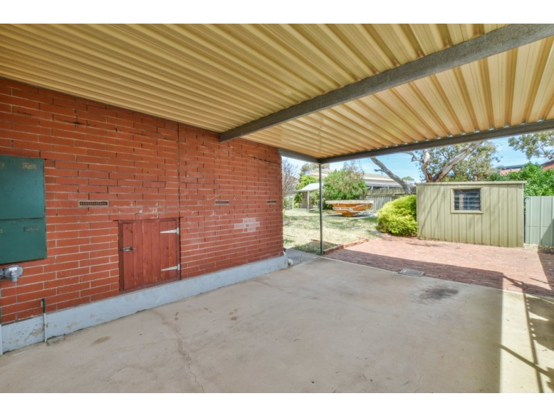 37 Manunda Way, Hallett Cove SA 5158