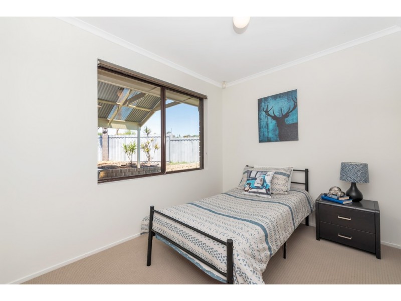 8 Claridge Court, Huntfield Heights SA 5163