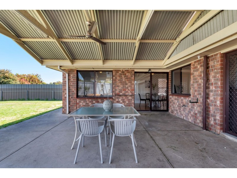 8 Claridge Court, Huntfield Heights SA 5163