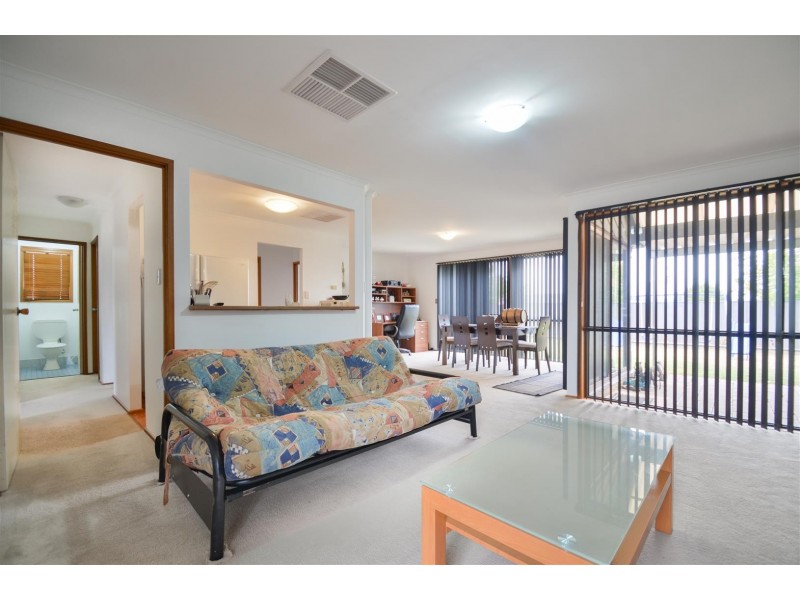 18 Fisher Street, Trott Park SA 5158
