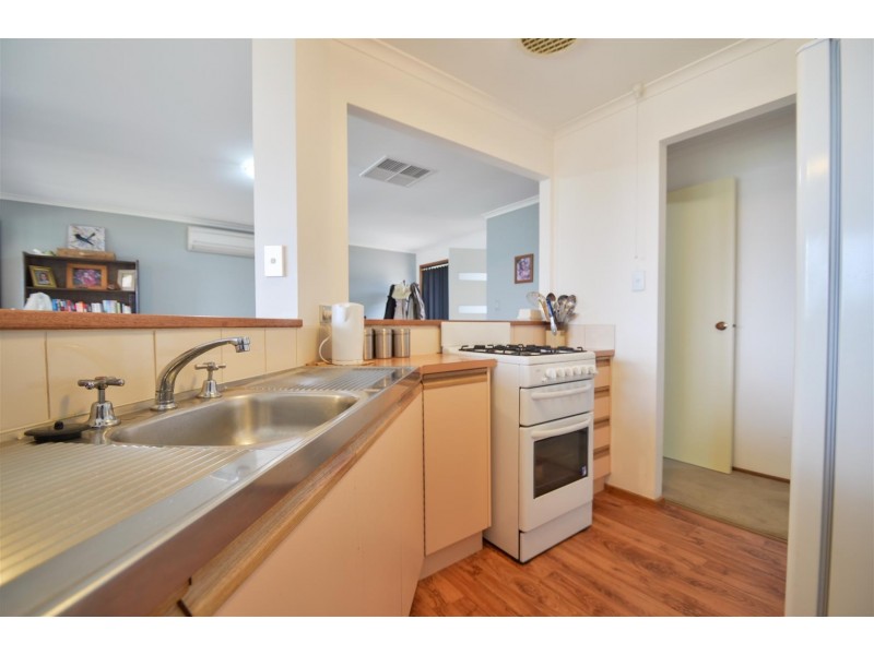 18 Fisher Street, Trott Park SA 5158