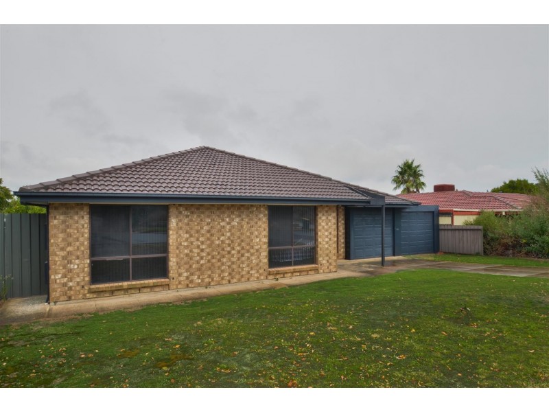 18 Fisher Street, Trott Park SA 5158