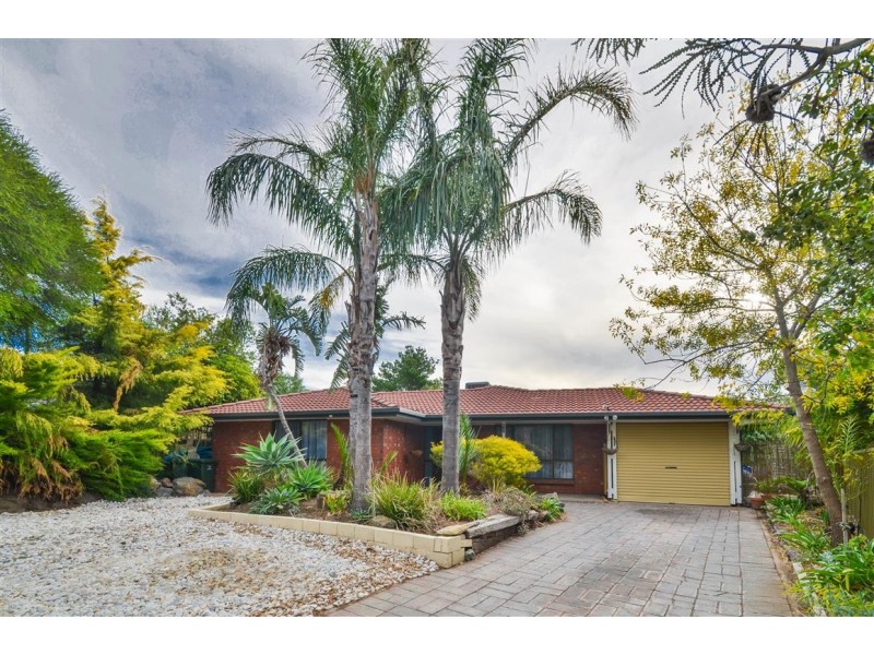 26 Bordeaux Drive, Woodcroft SA 5162