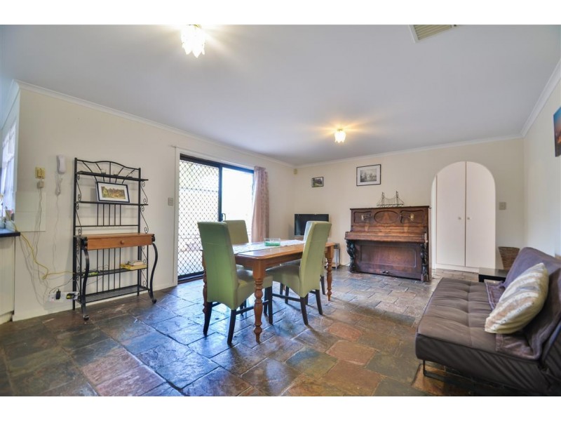 26 Bordeaux Drive, Woodcroft SA 5162