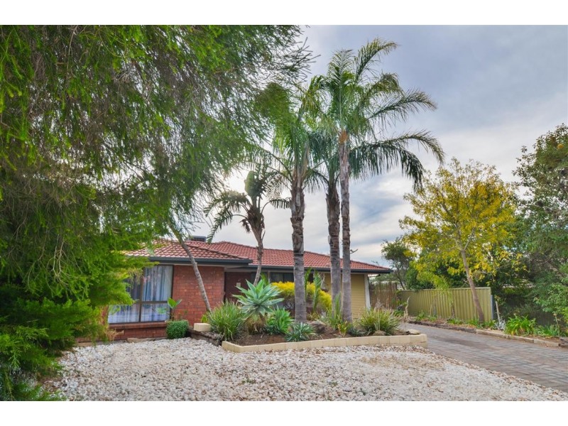 26 Bordeaux Drive, Woodcroft SA 5162