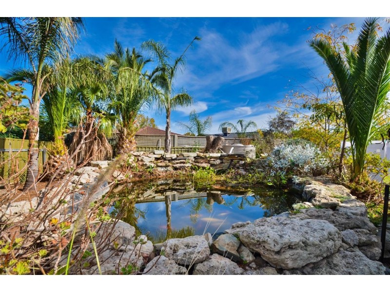26 Bordeaux Drive, Woodcroft SA 5162