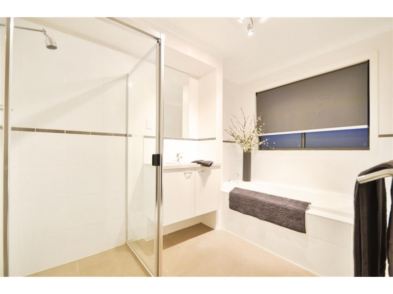 6 Arkle Place, Woodcroft SA 5162