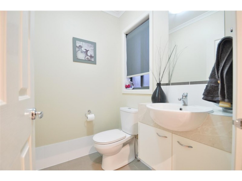 6 Arkle Place, Woodcroft SA 5162