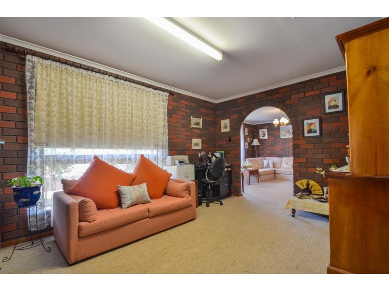 2a Winton Avenue, Hove SA 5048