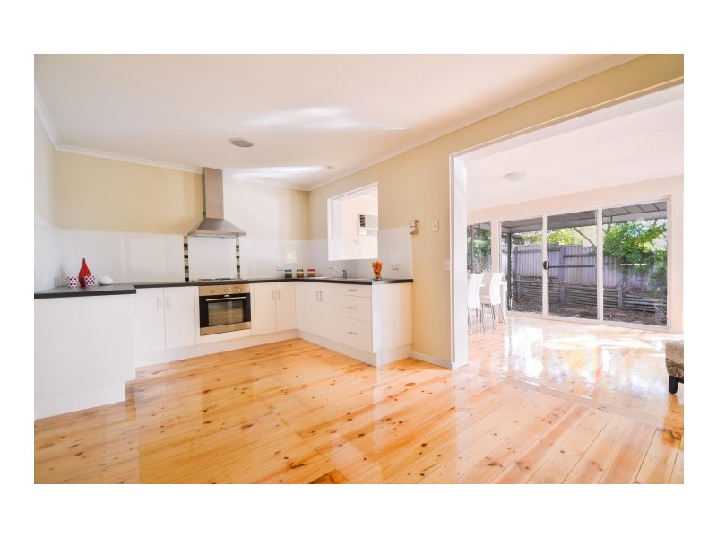 16 Opie Street, Aberfoyle Park SA 5159
