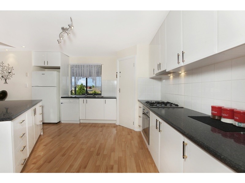 10a Olivier Crescent, Morphett Vale SA 5162