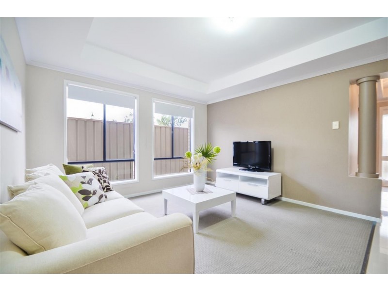 10 Autumn Court, Woodcroft SA 5162