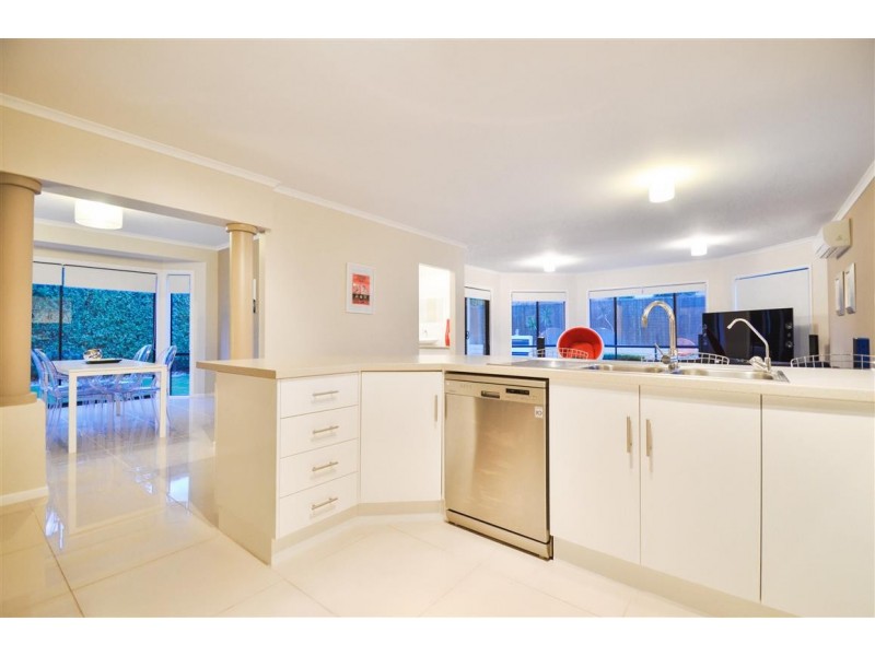 10 Autumn Court, Woodcroft SA 5162