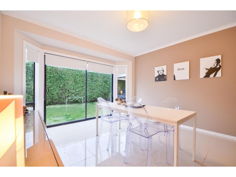 10 Autumn Court, Woodcroft SA 5162