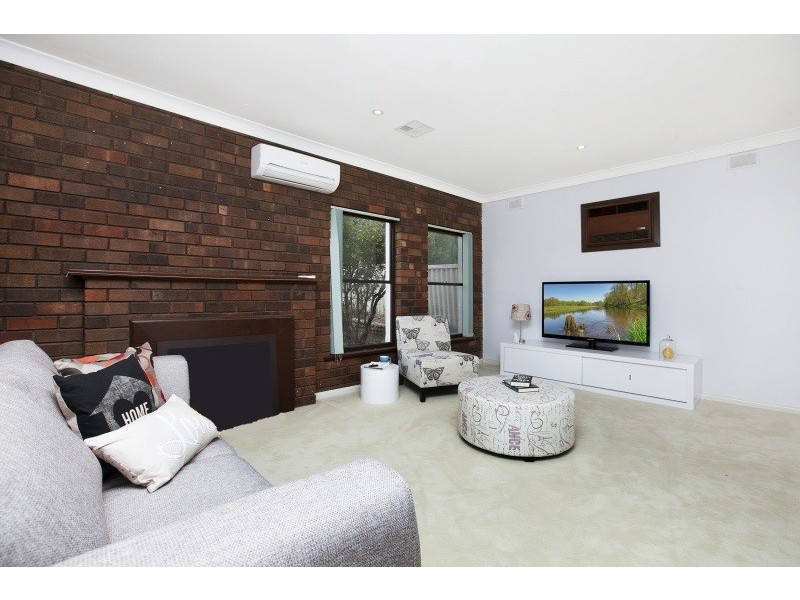 15 Williams Avenue, Hackham West SA 5163
