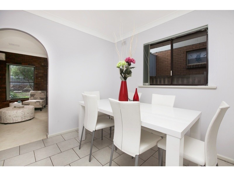 15 Williams Avenue, Hackham West SA 5163