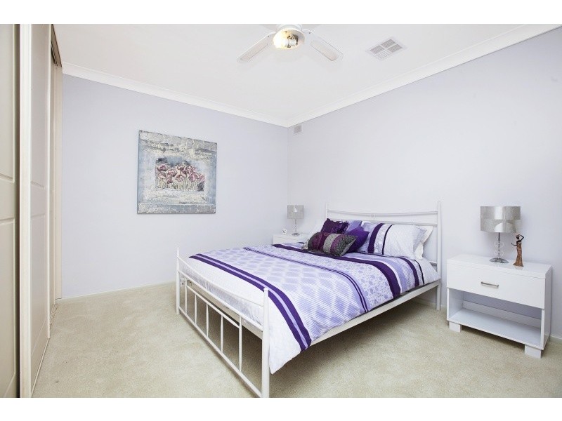 15 Williams Avenue, Hackham West SA 5163