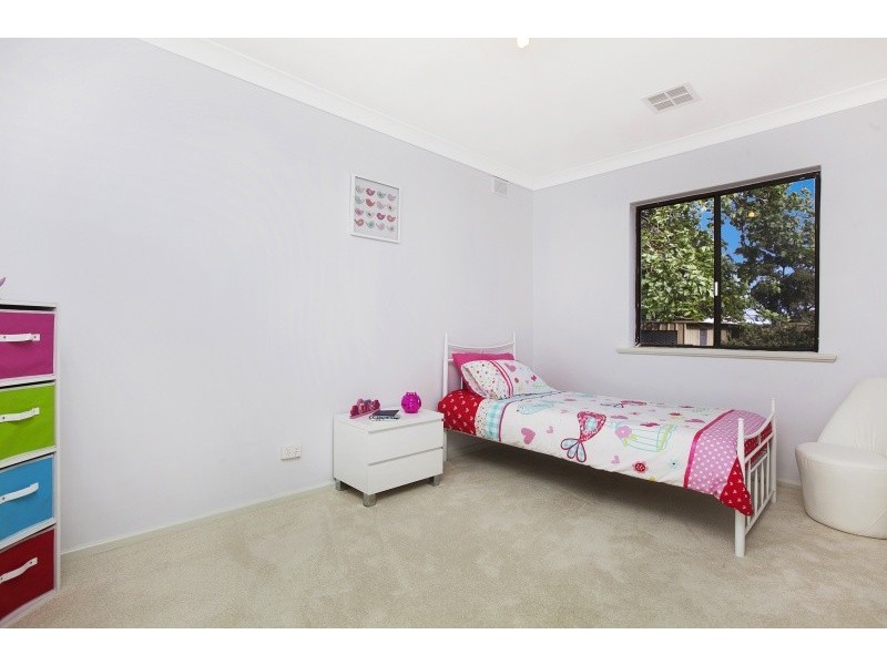 15 Williams Avenue, Hackham West SA 5163