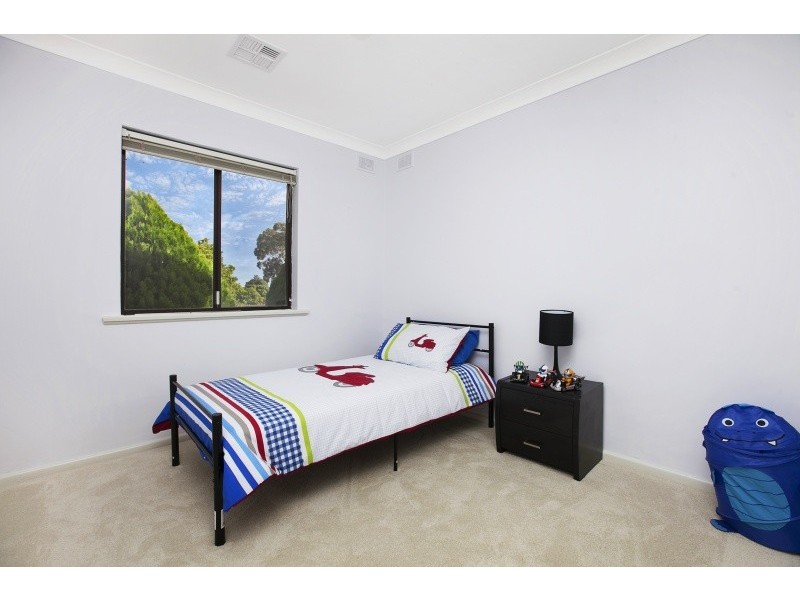 15 Williams Avenue, Hackham West SA 5163