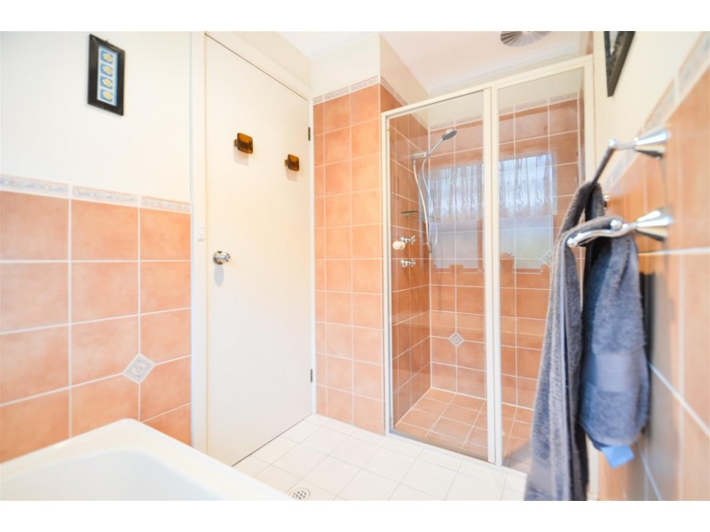 6 Apollo Drive, Hallett Cove SA 5158