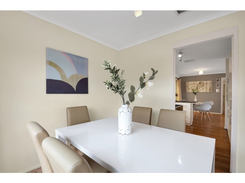 19 Banksia Road, Aberfoyle Park SA 5159