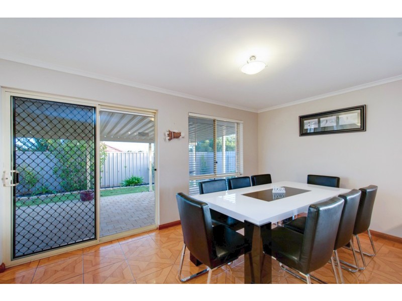 11 Verdant Parade, Woodcroft SA 5162