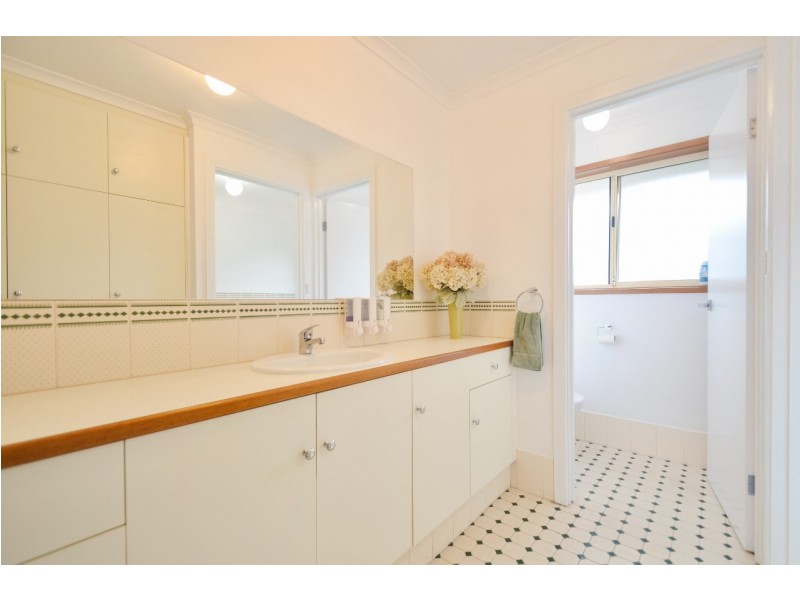 32 Sir James Hardy Way, Woodcroft SA 5162