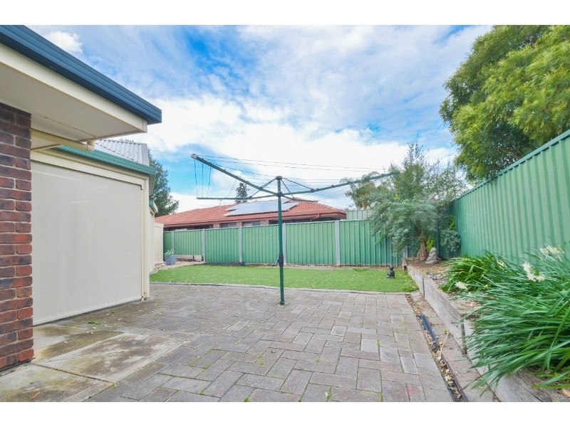 32 Sir James Hardy Way, Woodcroft SA 5162