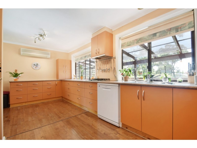 199 Chandlers Hill Rd, Happy Valley SA 5159