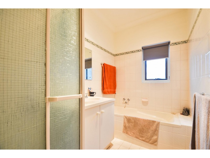 84 Nunyah Avenue, Park Holme SA 5043