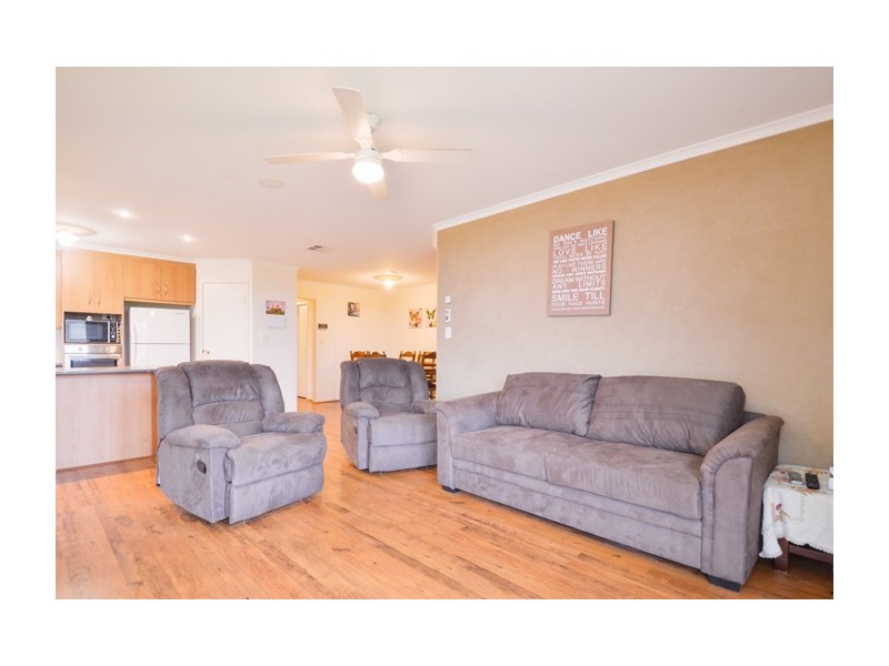 26 Torquay Drive, Seaford Rise SA 5169