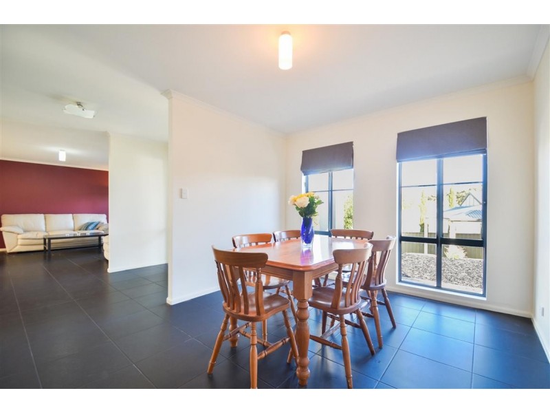 30 Estate Drive, Flagstaff Hill SA 5159