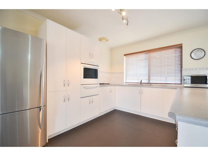 30 Estate Drive, Flagstaff Hill SA 5159