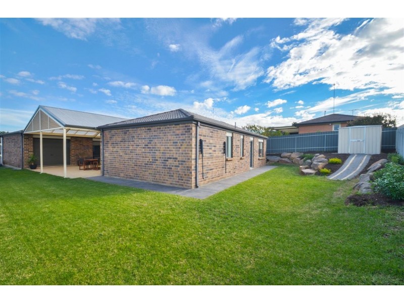 30 Estate Drive, Flagstaff Hill SA 5159