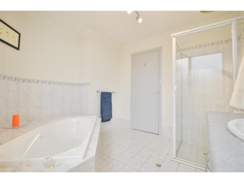 30 Estate Drive, Flagstaff Hill SA 5159