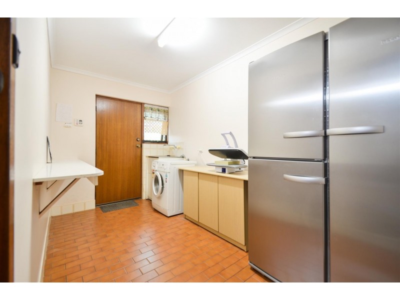 7 Oakridge Road, Aberfoyle Park SA 5159