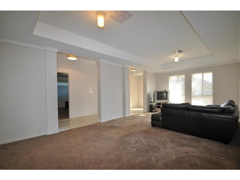 10 Sapphire Way, Aldinga Beach SA 5173