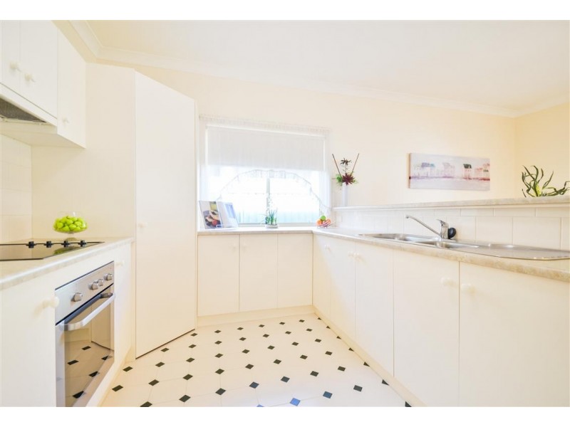 54 Allworth Drive, Happy Valley SA 5159