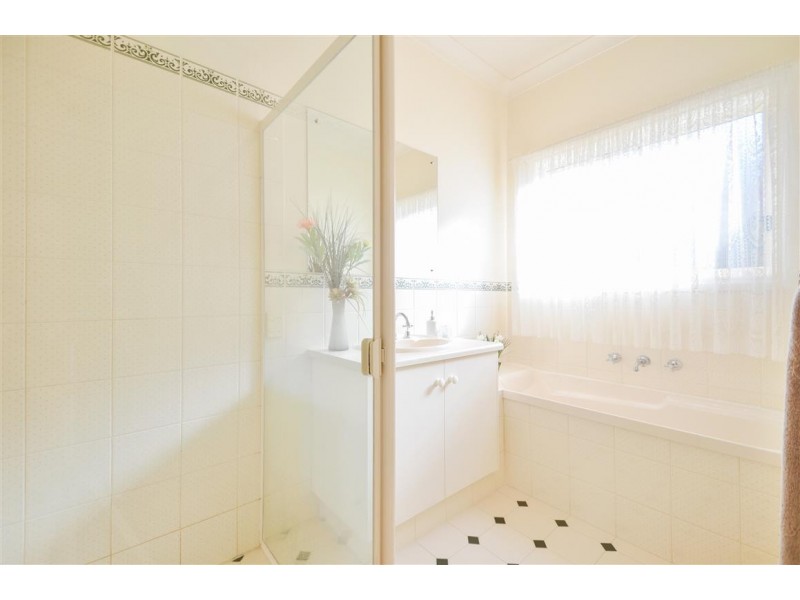 54 Allworth Drive, Happy Valley SA 5159